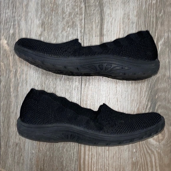 skechers memory foam slip ons